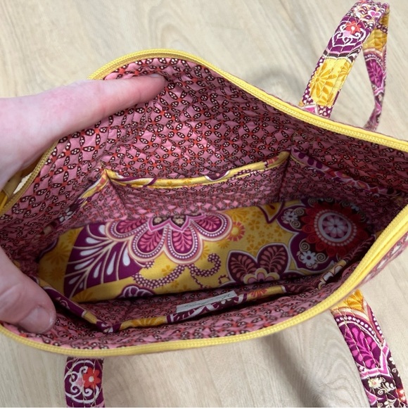 Vera Bradley Retired Bali Gold Libby Yellow Pink Floral Paisley Shoulder Bag - Picture 3 of 6